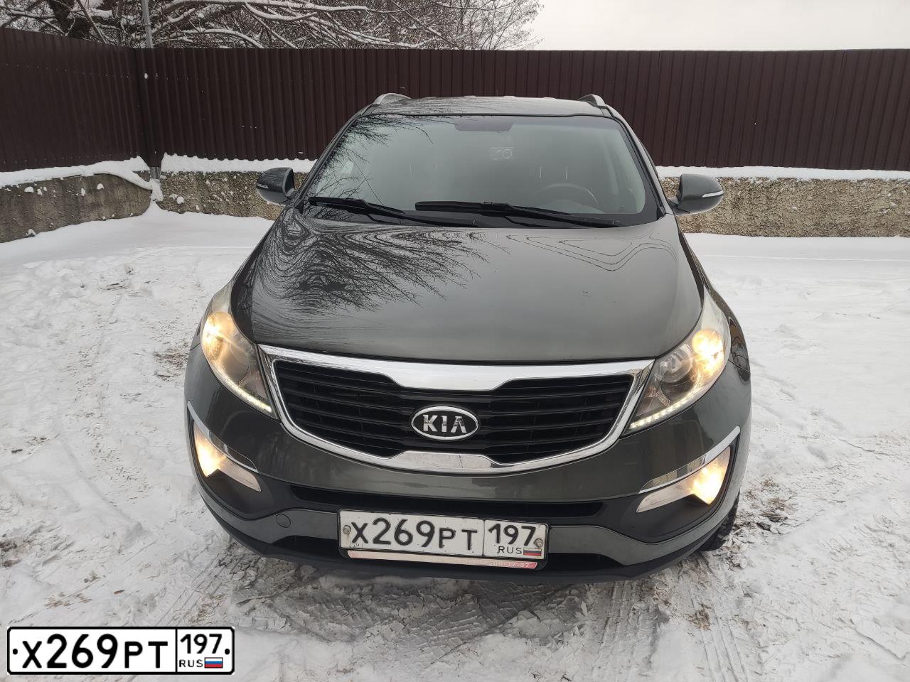 Фото автомобиля KIA SPORTAGE, 2011 — госномер Х269РТ197. Цвет: СЕРЫЙ