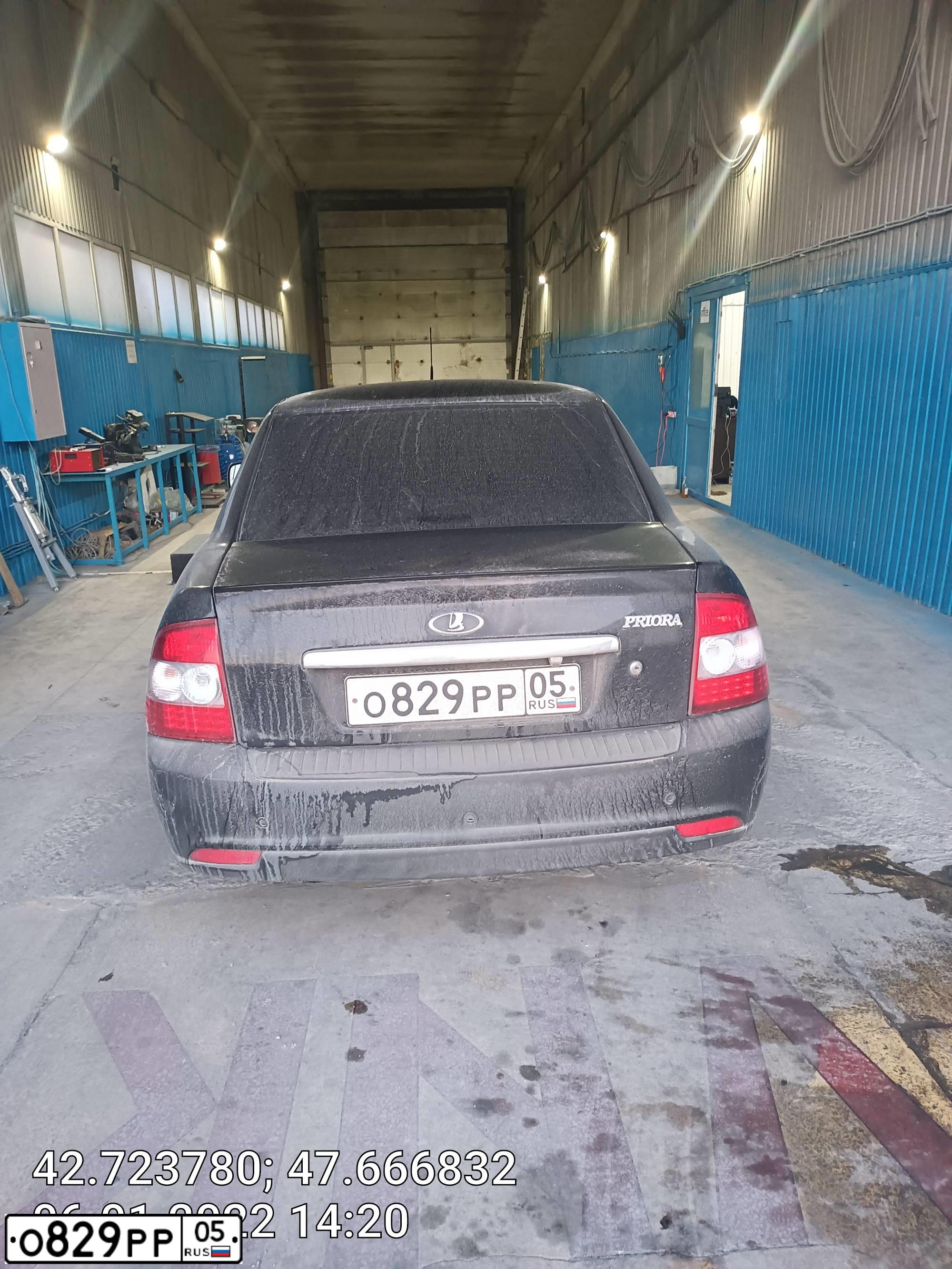 Фото автомобиля LADA PRIORA, 2013 — госномер Р030ЕР05