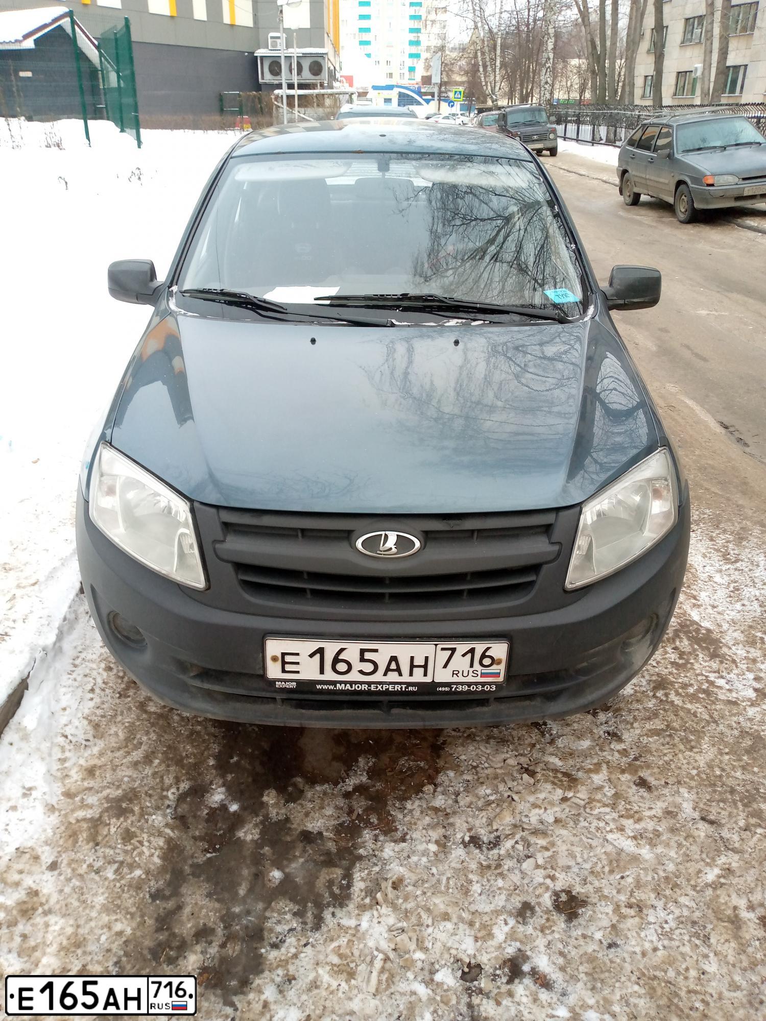 Фото автомобиля LADA 2190 GRANTA, 2014 — госномер В506УК750. Цвет: Серо-Синий