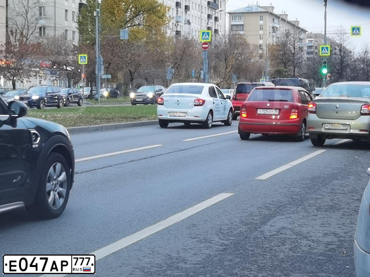 Фото автомобиля DAEWOO GENTRA, 2013 — госномер Е047АР777. Цвет: СЕРЫЙ ТЕМНЫЙ