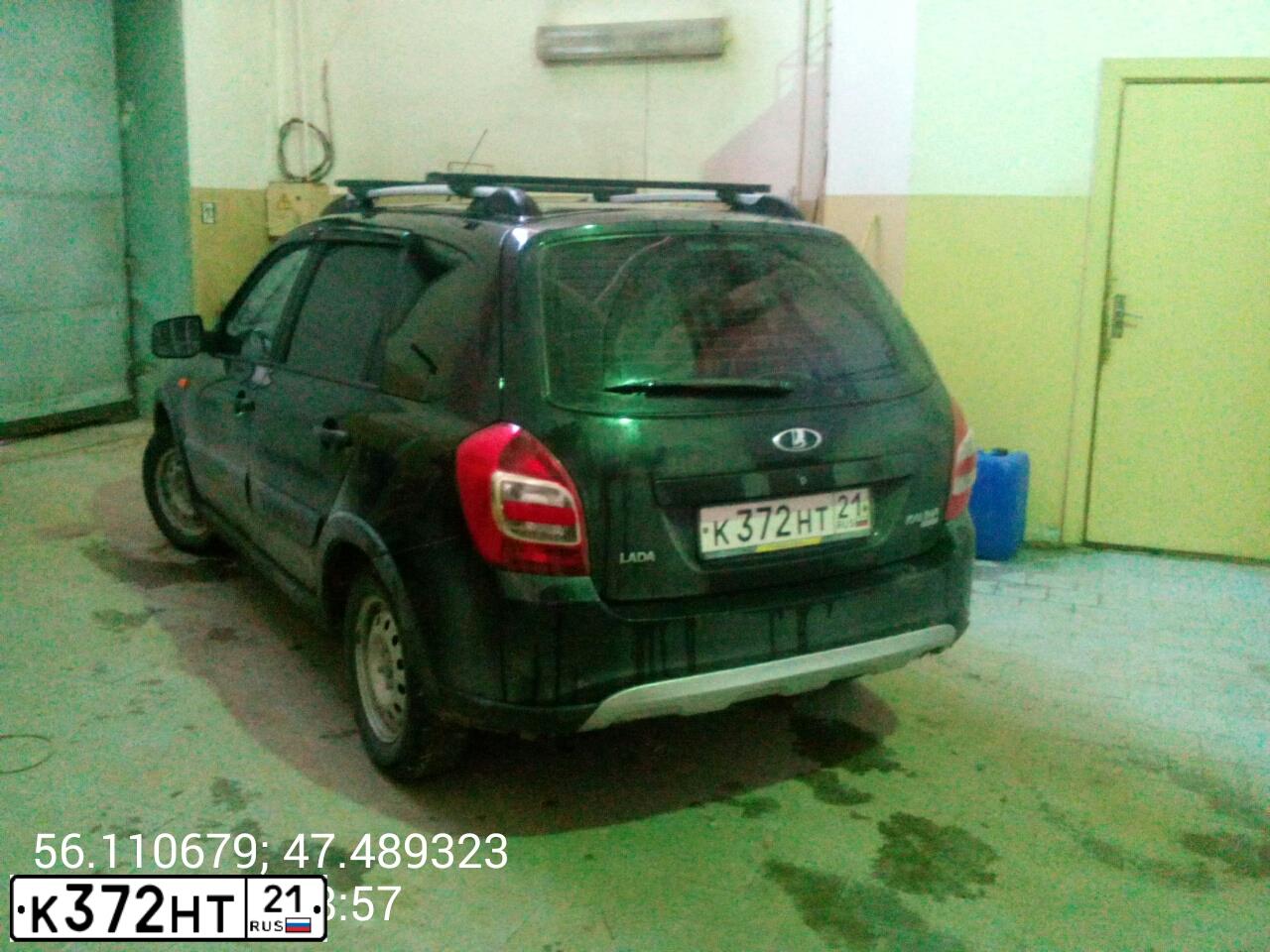 Фото автомобиля LADA 2194 KALINA, 2016 — госномер К372НТ21. Цвет: ЧЕРНЫЙ