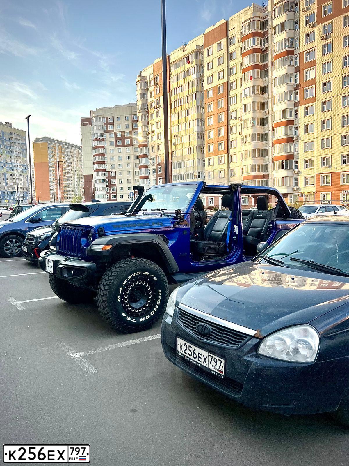 Фото автомобиля LADA PRIORA, 2008 — госномер Н289АУ250. Цвет: ГРАФИТОВЫЙ МЕТАЛЛИК