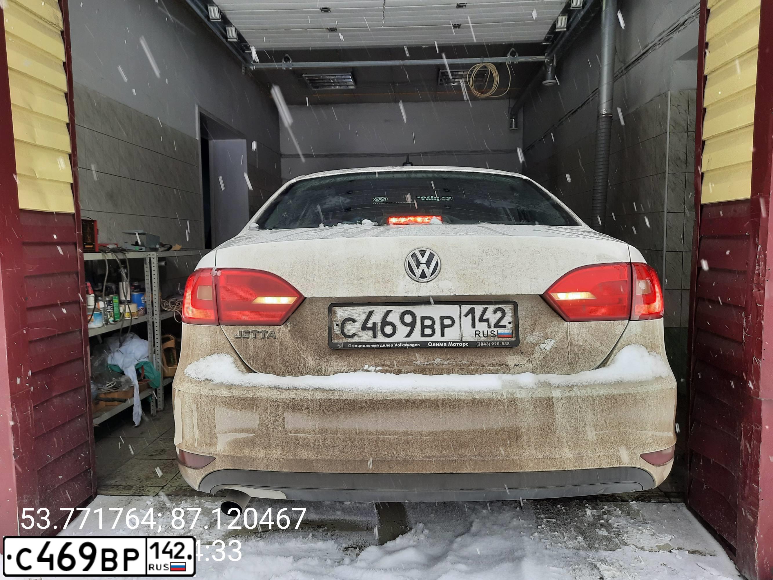 Фото автомобиля AUDI A8, 2002 — госномер А644НЕ147