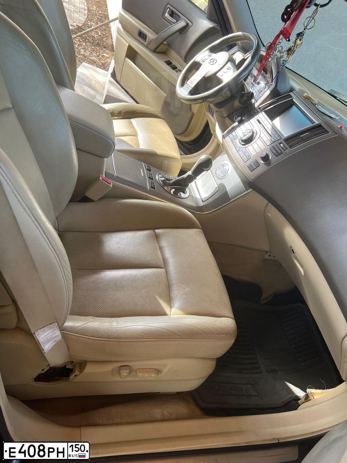 Фото автомобиля INFINITI QX70 /FX/, 2007 — госномер К786ОО164. Цвет: ЧЕРНЫЙ