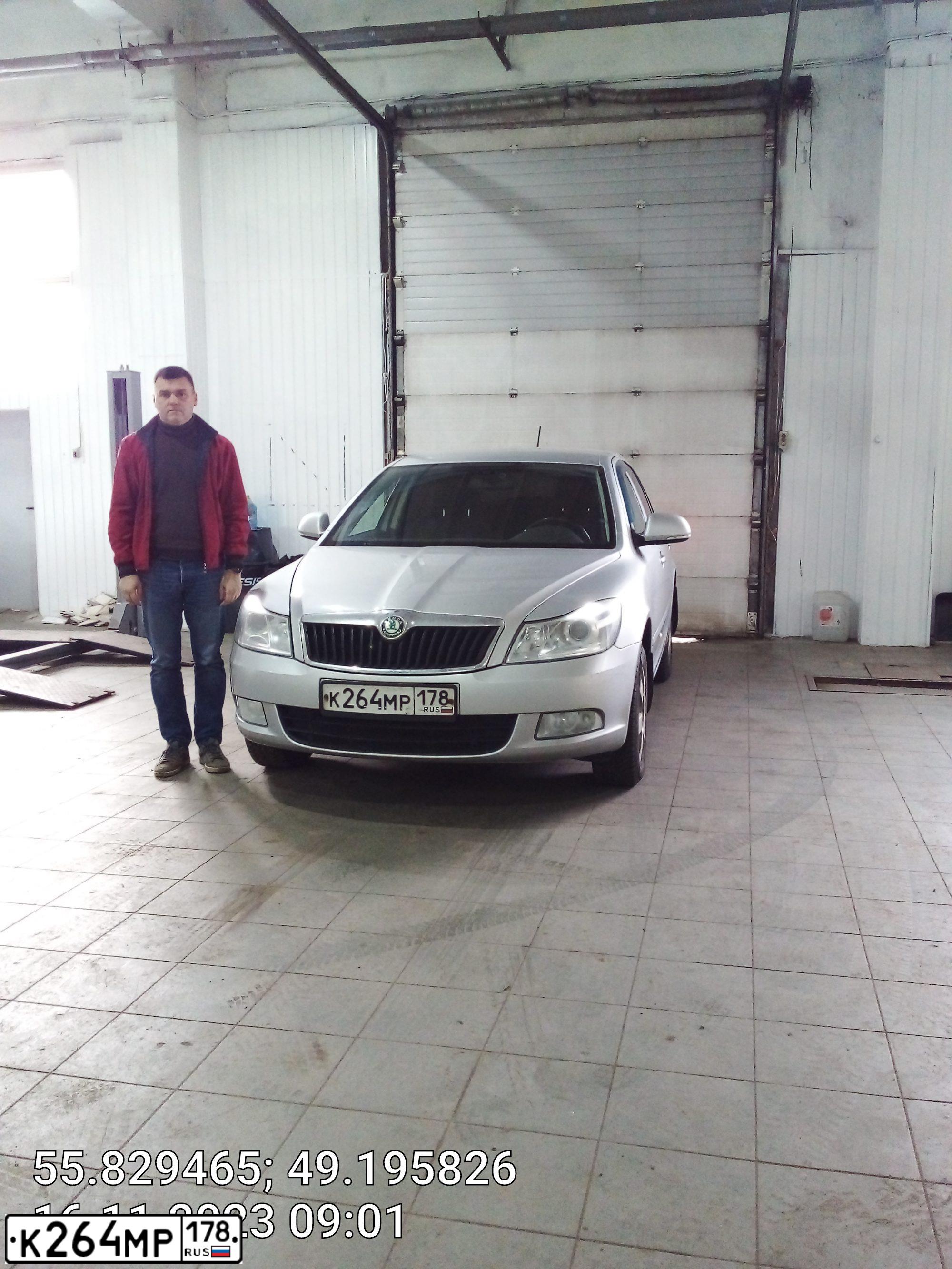 Фото автомобиля SKODA OCTAVIA, 2011 — госномер М349ВУ716. Цвет: СЕРЕБРИСТЫЙ