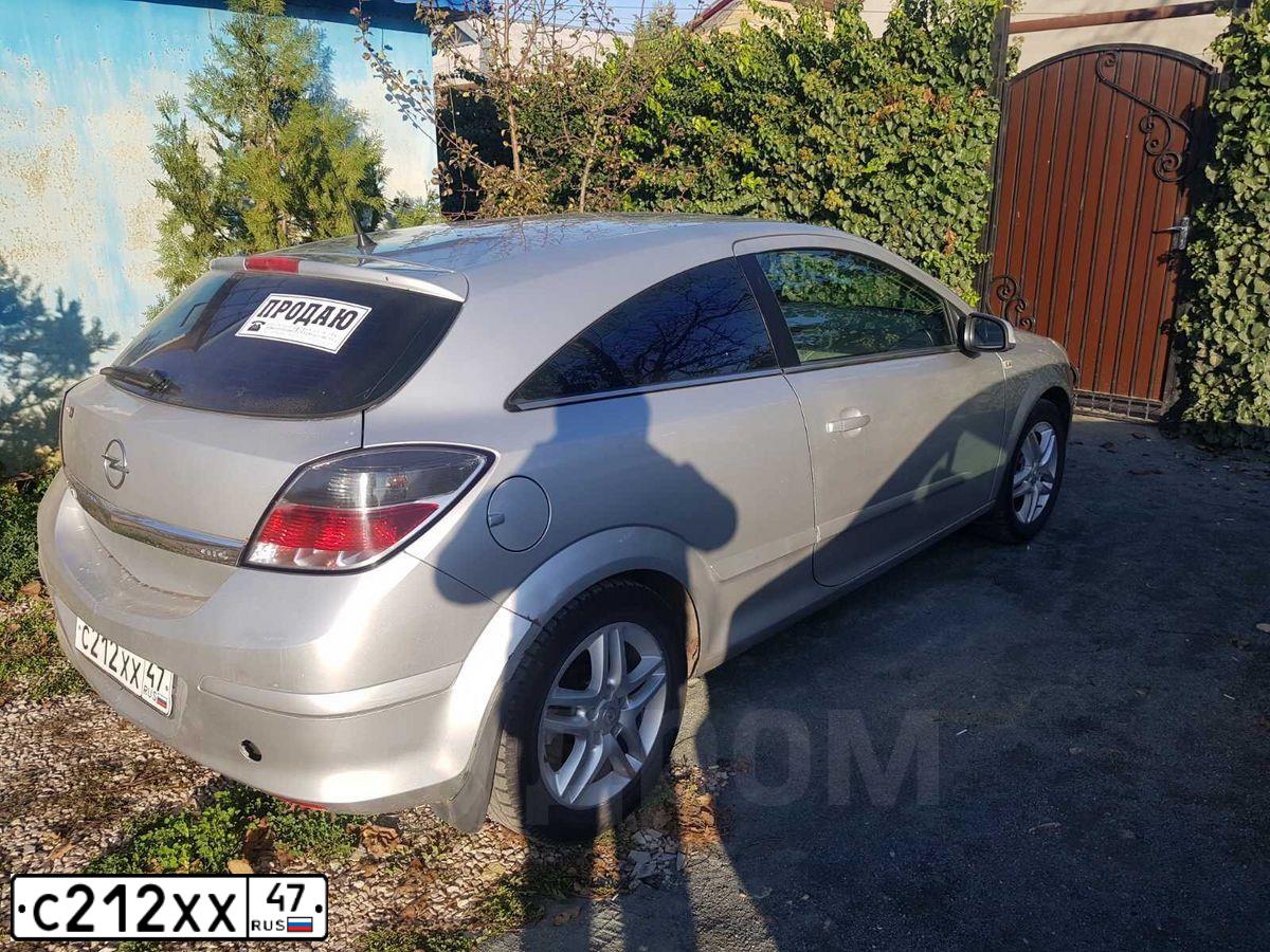 Фото автомобиля OPEL ASTRA, 2007 — госномер Н334ЕС82. Цвет: Серебристый