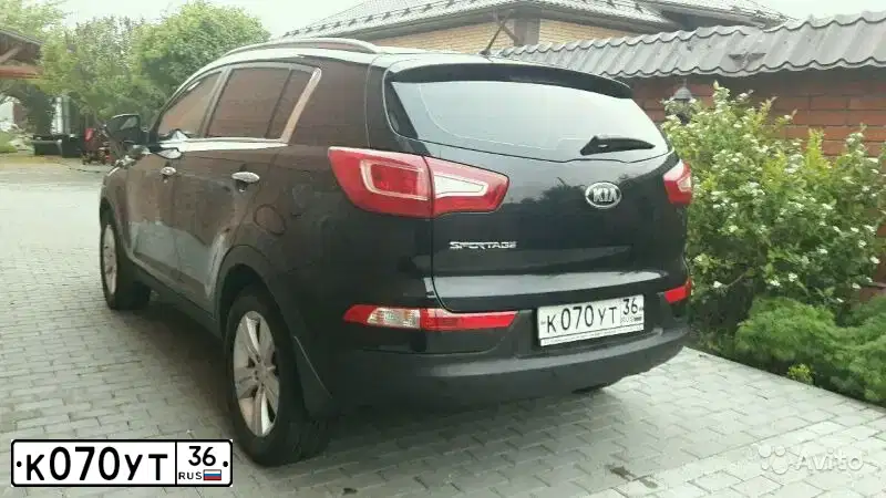 Фото автомобиля TOYOTA LANDCRUISER, 2012 — госномер О533МА138. Цвет: Серебристый