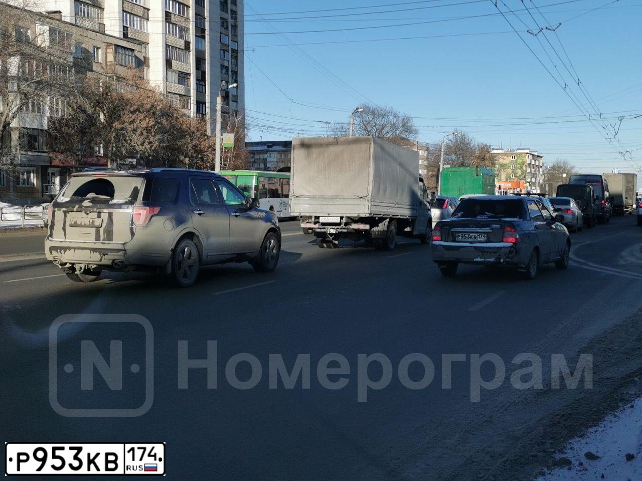 Фото автомобиля LADA 2170 PRIORA, 2008 — госномер Р953КВ174. Цвет: ЧЕРНЫЙ