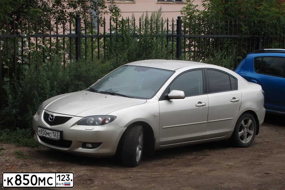 Фото автомобиля MAZDA 3, 2006 — госномер К850МС123. Цвет: СЕРО-ЗОЛОТИСТЫЙ