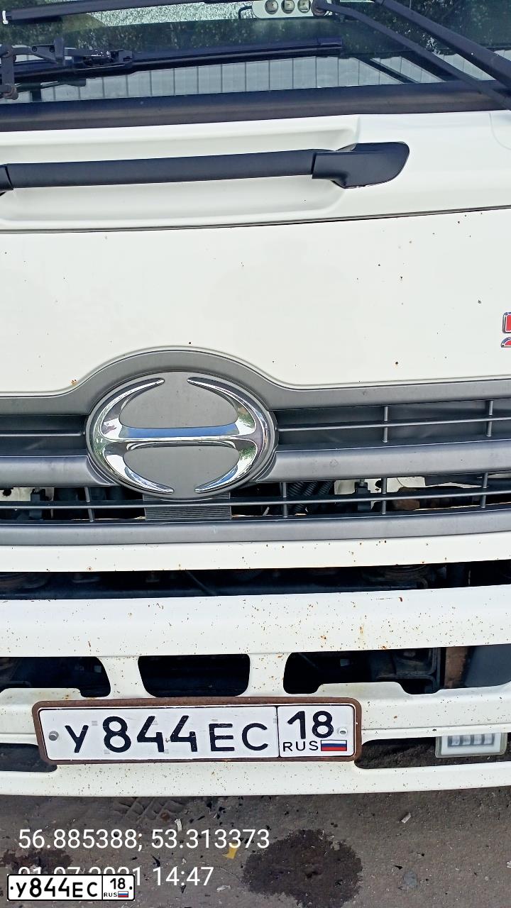 Фото автомобиля HINO 500-SERIE, 2018 — госномер У844ЕС18. Цвет: Белый