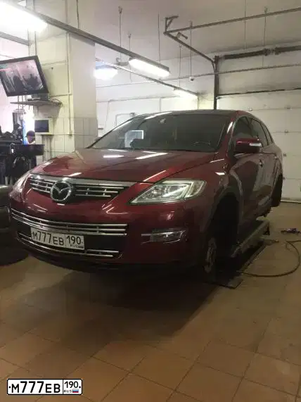Фото автомобиля MAZDA CX-9, 2019 — госномер М777ЕВ190. Цвет: Красный