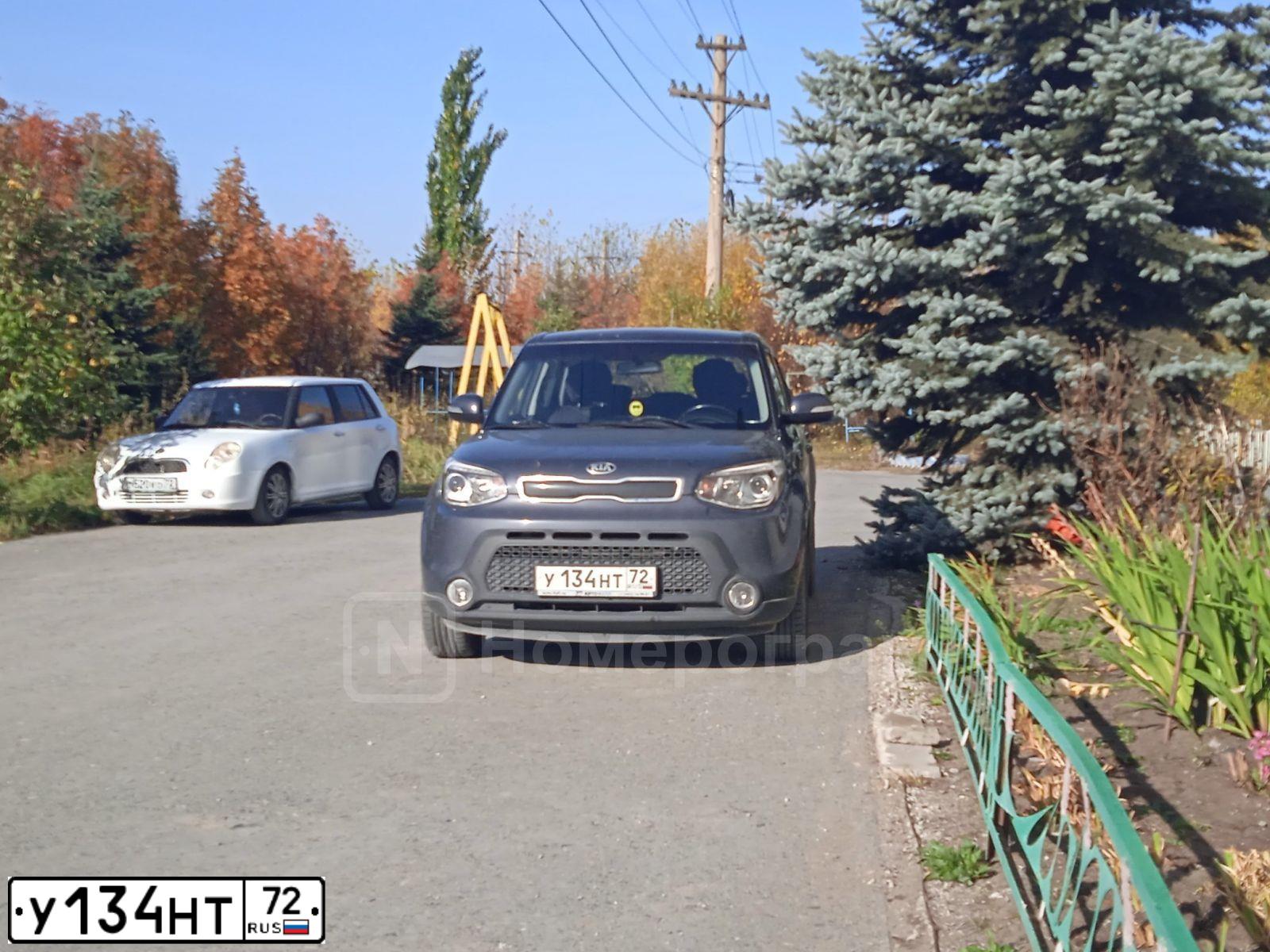 Фото автомобиля KIA SOUL, 2015 — госномер У134НТ72. Цвет: синий