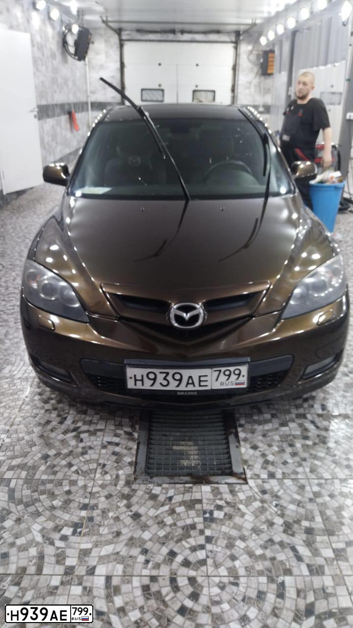 Фото автомобиля MAZDA A 3, 2006 — госномер Н620ЕВ150. Цвет: Коричневый