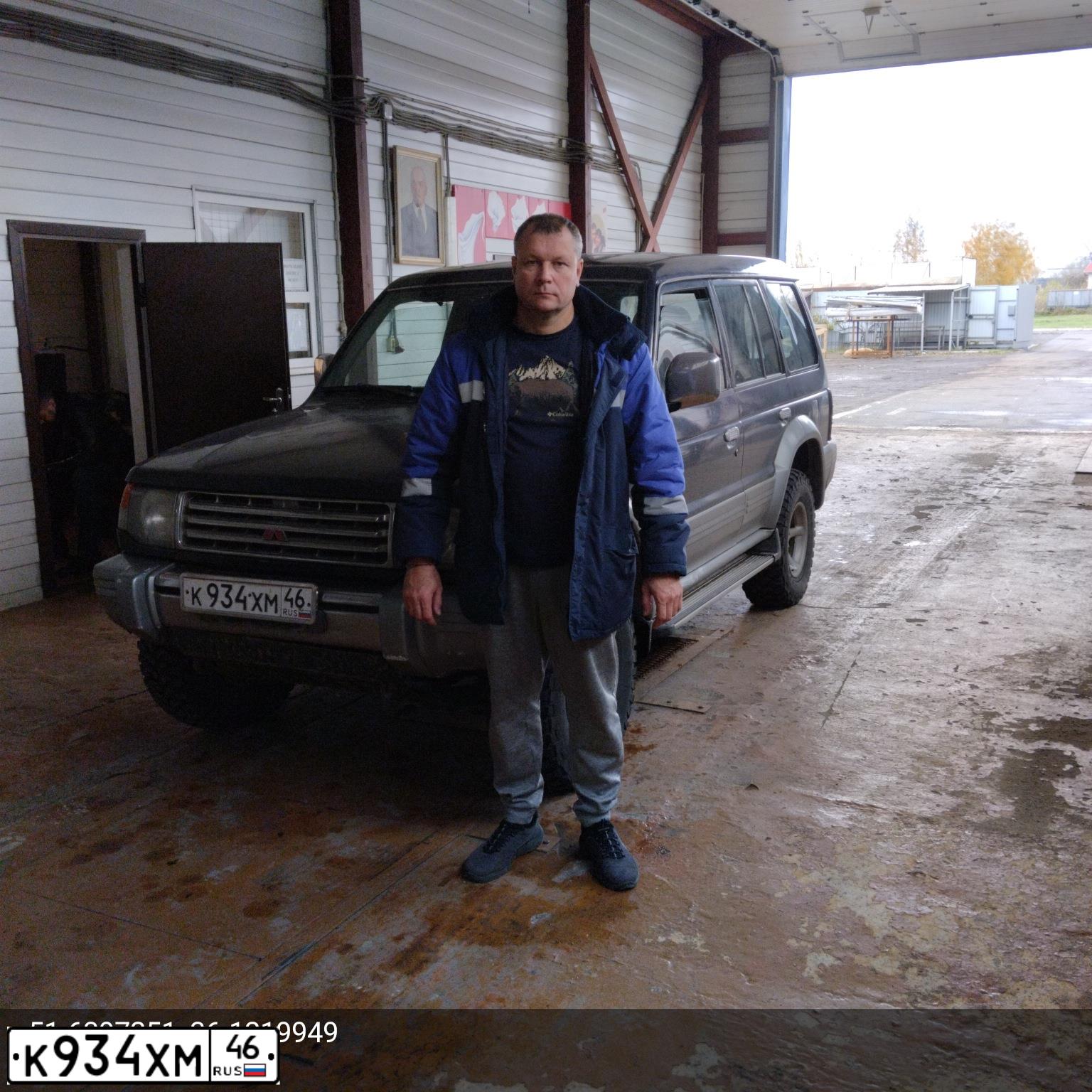Фото автомобиля LADA KALINA, 2010 — госномер Р886РУ46. Цвет: СЕРЕБРИСТЫЙ