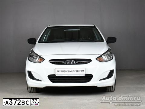 Фото автомобиля HYUNDAI SOLARIS, 2013 — госномер Т071ТА33. Цвет: Белый