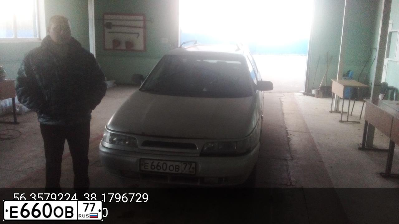 Фото автомобиля LADA 2111, 2003 — госномер Е660ОВ77. Цвет: СВЕТЛО-СЕРЕБРИСТЫЙ МЕТАЛЛИК