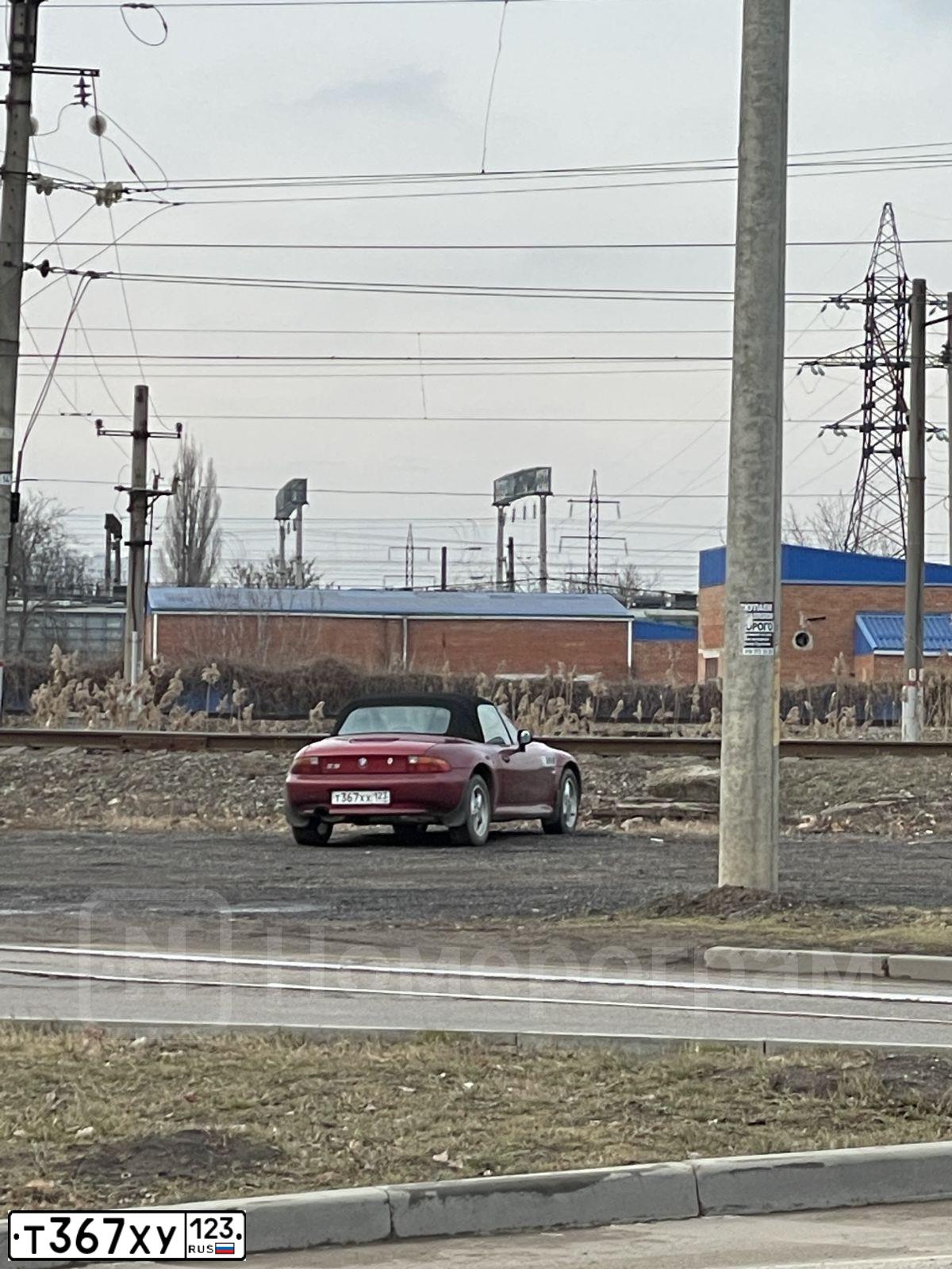 Фото автомобиля SKODA FABIA, 2009 — госномер Е761ЕВ181. Цвет: синий