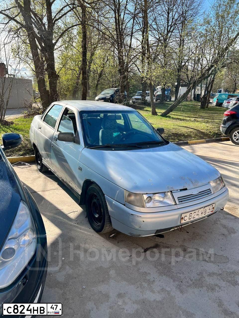 Фото автомобиля LADA 2110, 2007 — госномер С824НВ47. Цвет: СЕРЕБРИСТЫЙ