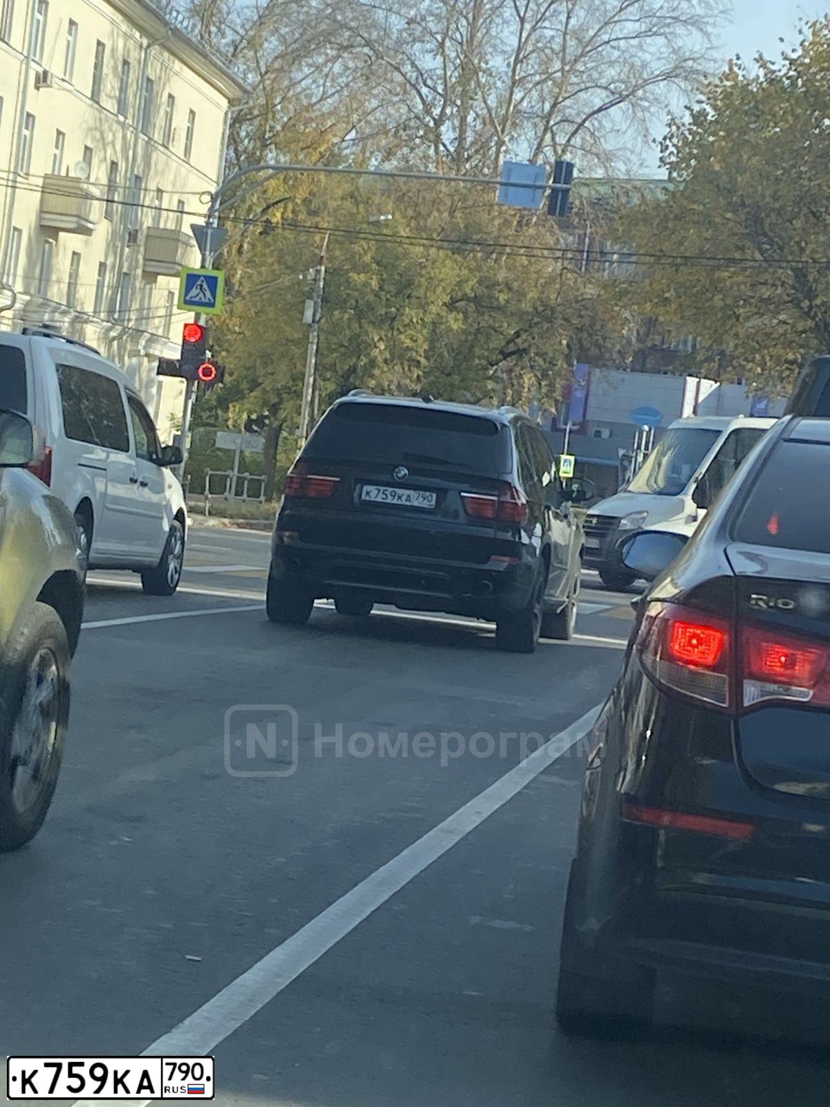 Фото автомобиля BMW X5, 2012 — госномер К759КА790. Цвет: ЧЕРНЫЙ
