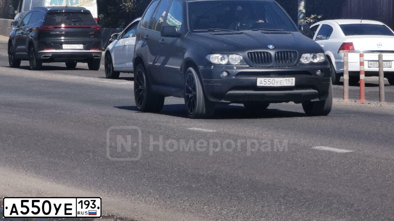Фото автомобиля BMW X5, 2005 — госномер Н040УО163. Цвет: ЧЕРНЫЙ