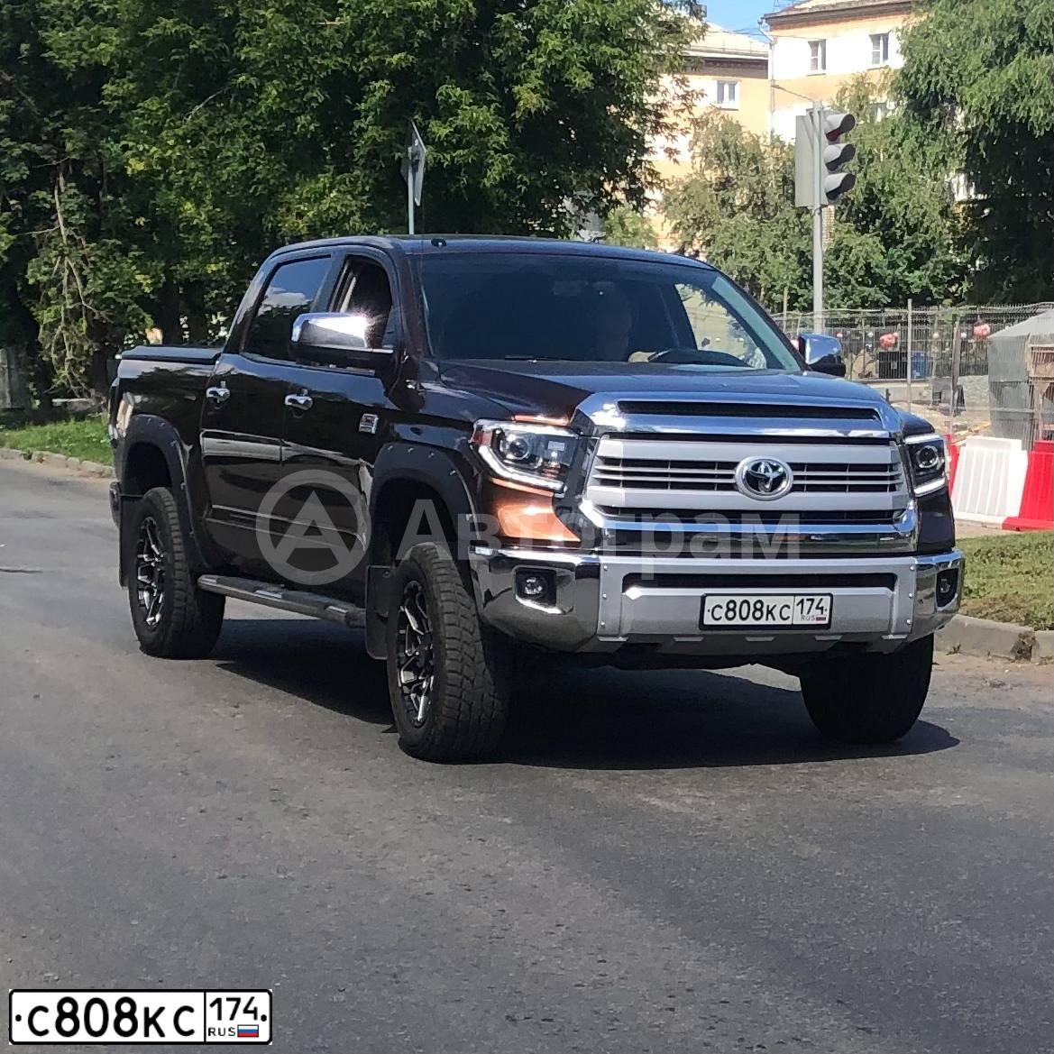 Фото автомобиля MITSUBISHI PAJERO, 1995 — госномер С808КС174. Цвет: СИНИЙ