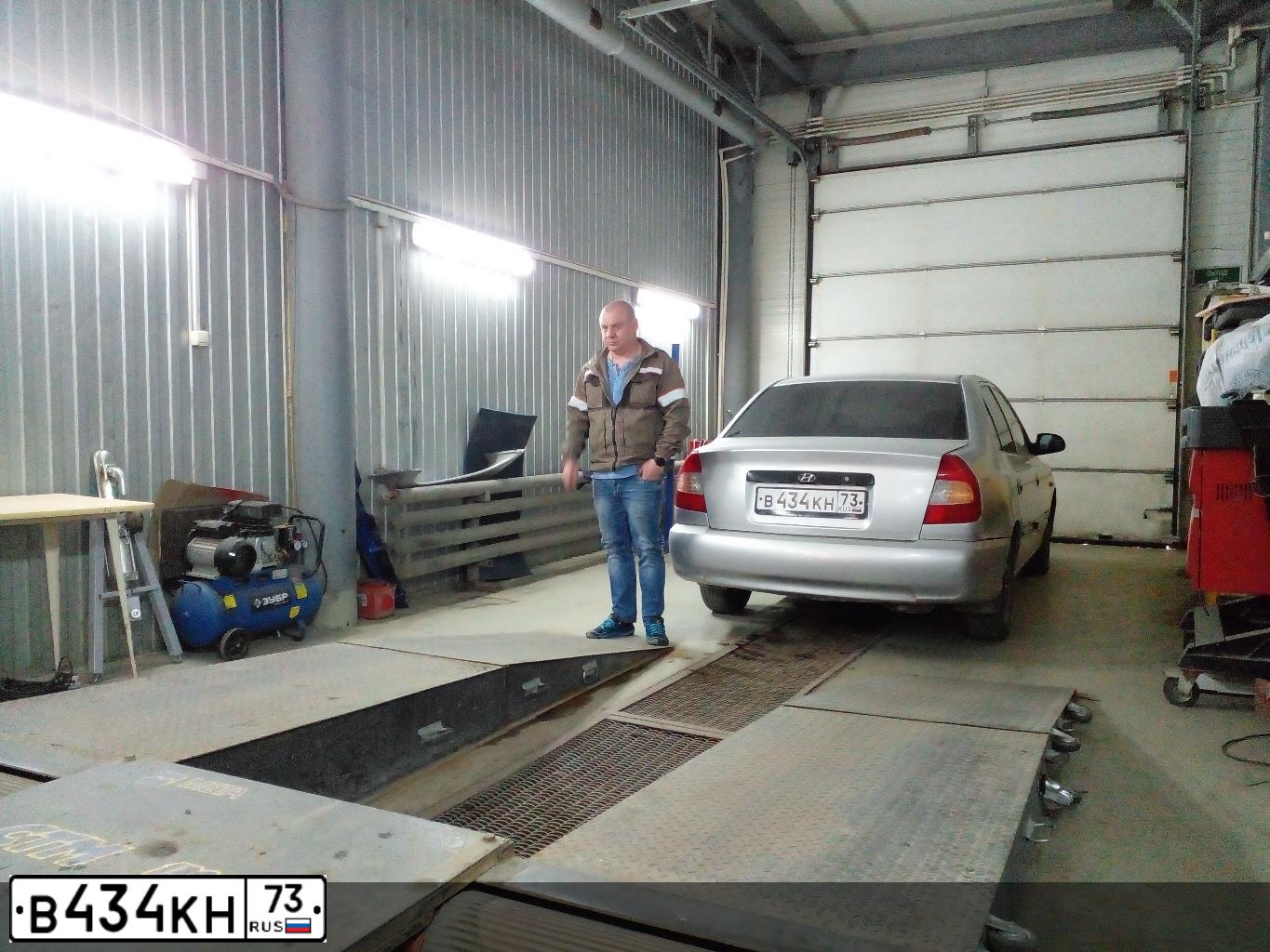 Фото автомобиля TAGAZ ACCENT, 2002 — госномер В434КН73. Цвет: серебристый