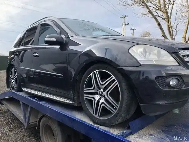 Фото автомобиля MERCEDES-BENZ ML320, 2006 — госномер О428ЕО134