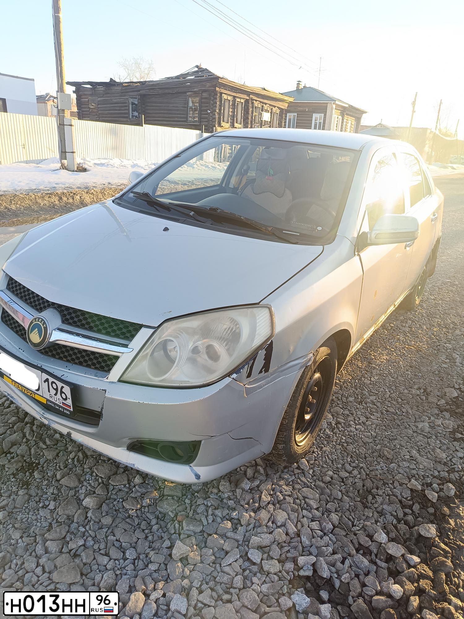 Фото автомобиля GEELY Y MK, 2008 — госномер Н013НН96. Цвет: СЕРЫЙ