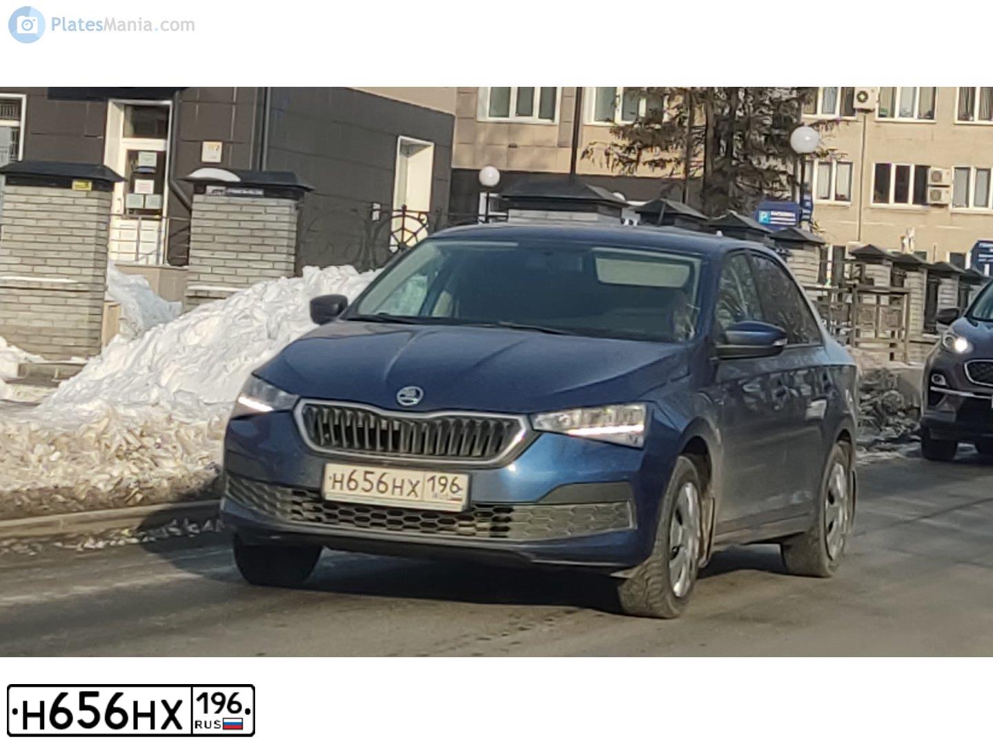 Фото автомобиля SKODA RAPID, 2021 — госномер О689ТТ196. Цвет: синий