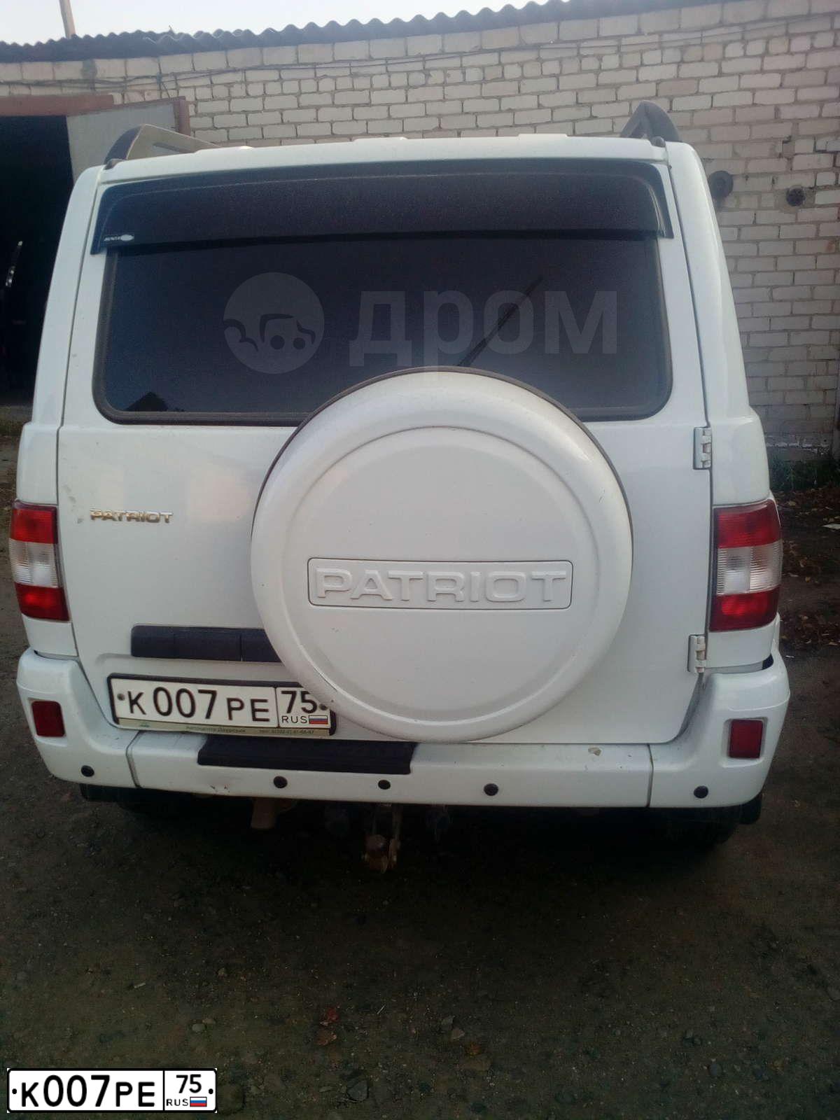 Фото автомобиля UAZ 3163 PATRIOT, 2012 — госномер К007РЕ75. Цвет: АРКТИКА