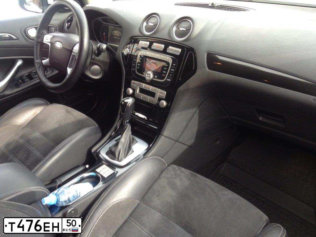 Фото автомобиля FORD MONDEO, 2009 — госномер Р877МТ198. Цвет: Белый
