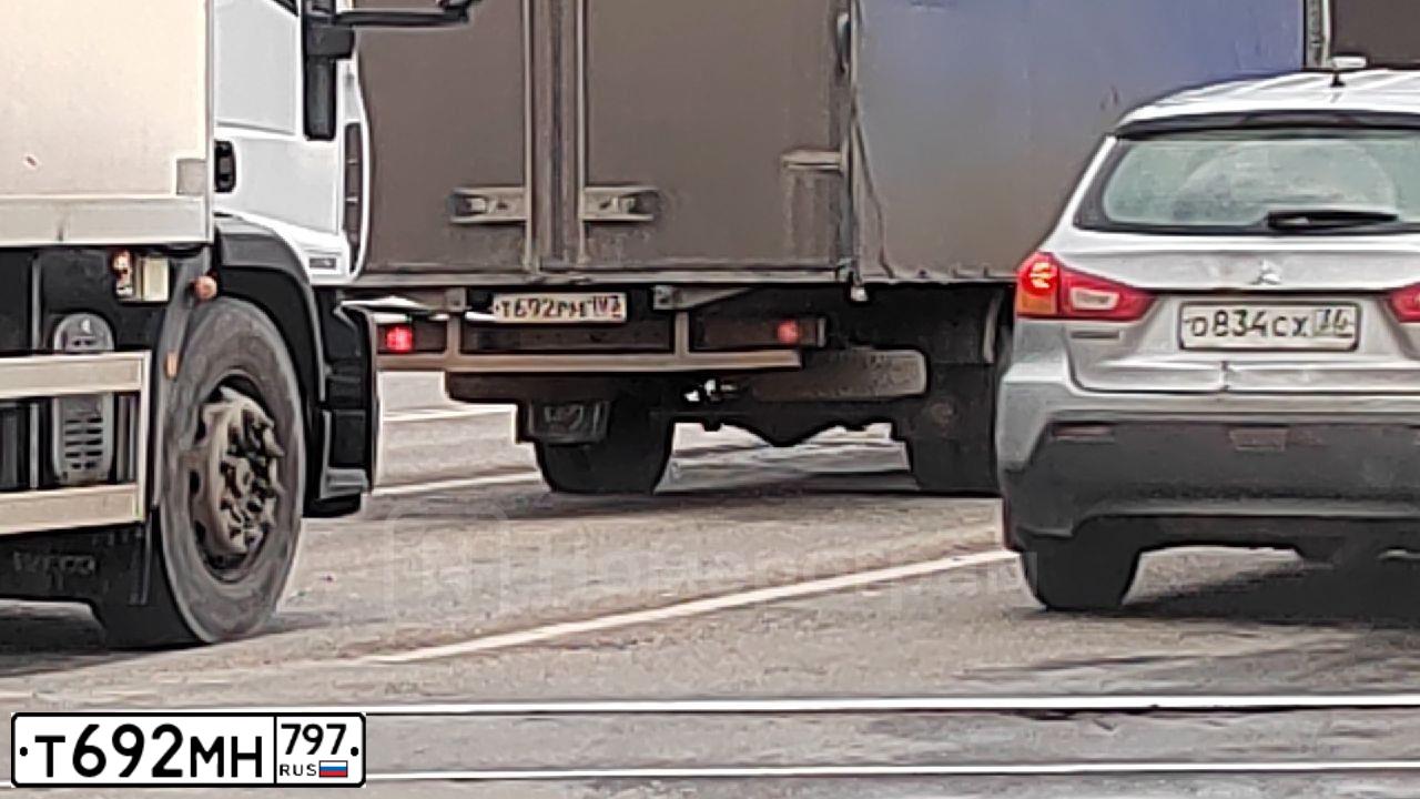 Фото автомобиля MERCEDES R-KLASSE, 2007 — госномер Т692МН797. Цвет: ЧЕРНЫЙ