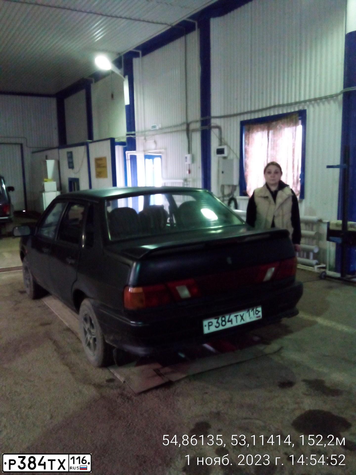 Фото автомобиля LADA 2115 SAMARA, 2006 — госномер Р384ТХ116. Цвет: ГРАФИТОВЫЙ МЕТАЛЛИК