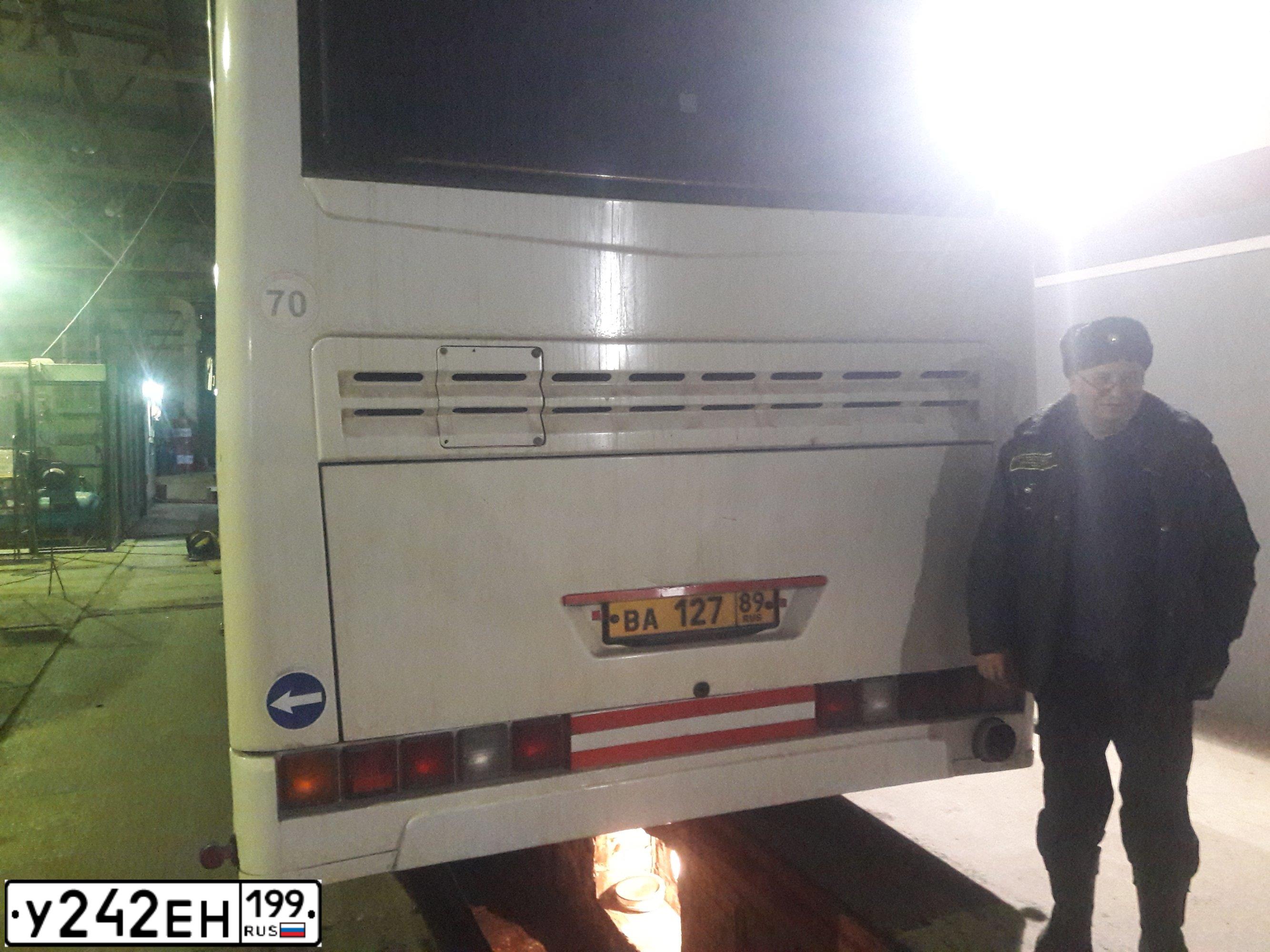 Фото автомобиля NEFAZ 5299 /KAMAZ 5297 4X2/, 2007 — госномер А627ОМ142. Цвет: Белый