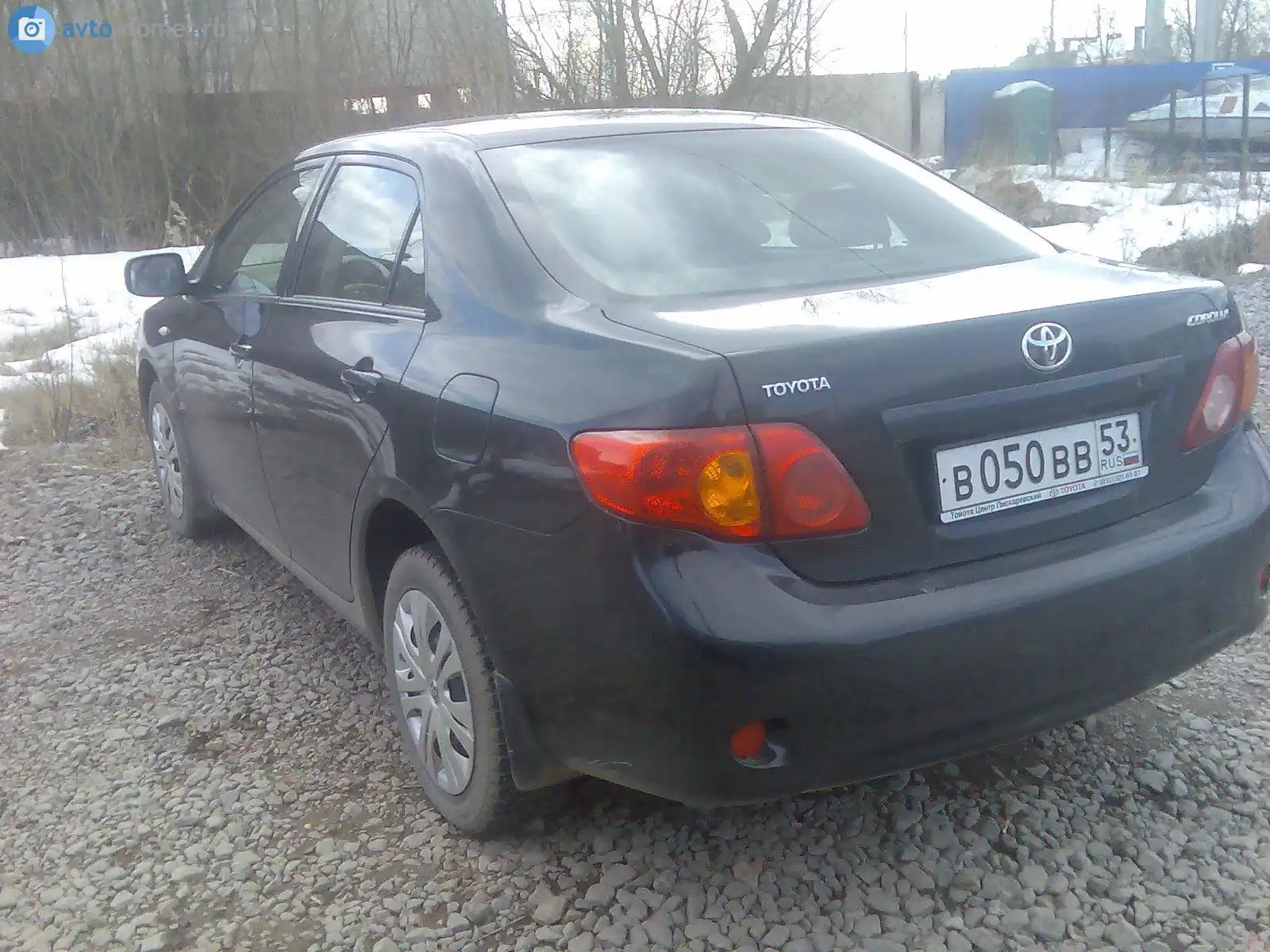 Фото автомобиля TOYOTA COROLLA, 2008 — госномер В050ВВ53. Цвет: ЧЕРНЫЙ