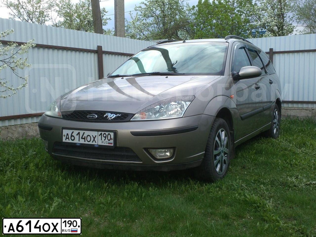 Фото автомобиля FORD FOCUS, 2004 — госномер А614ОХ190. Цвет: СЕРЫЙ