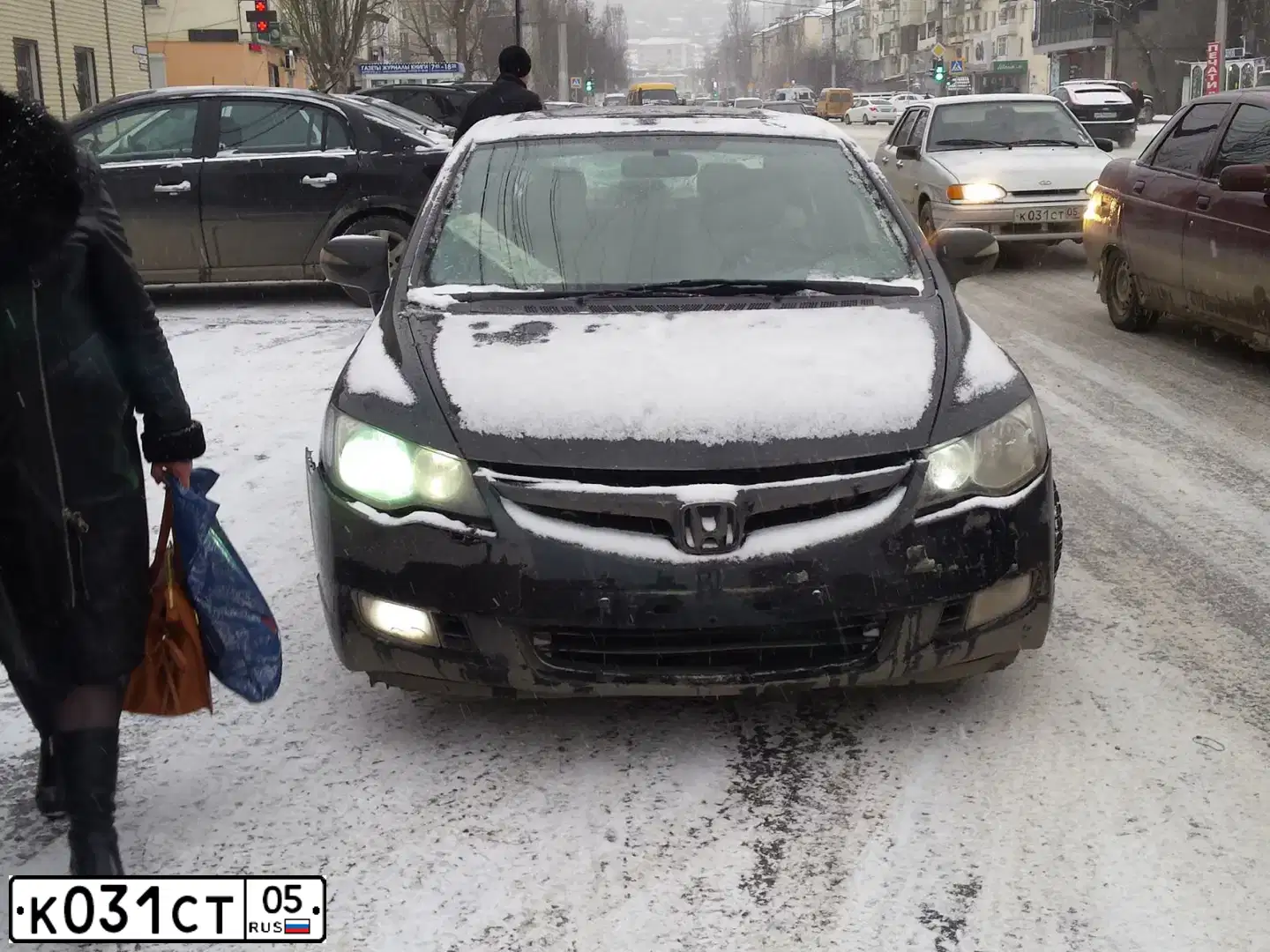 Фото автомобиля LADA 2115 SAMARA, 2009 — госномер Е254ВР95. Цвет: СВЕТЛО-СЕРЕБРИСТЫЙ МЕТАЛ