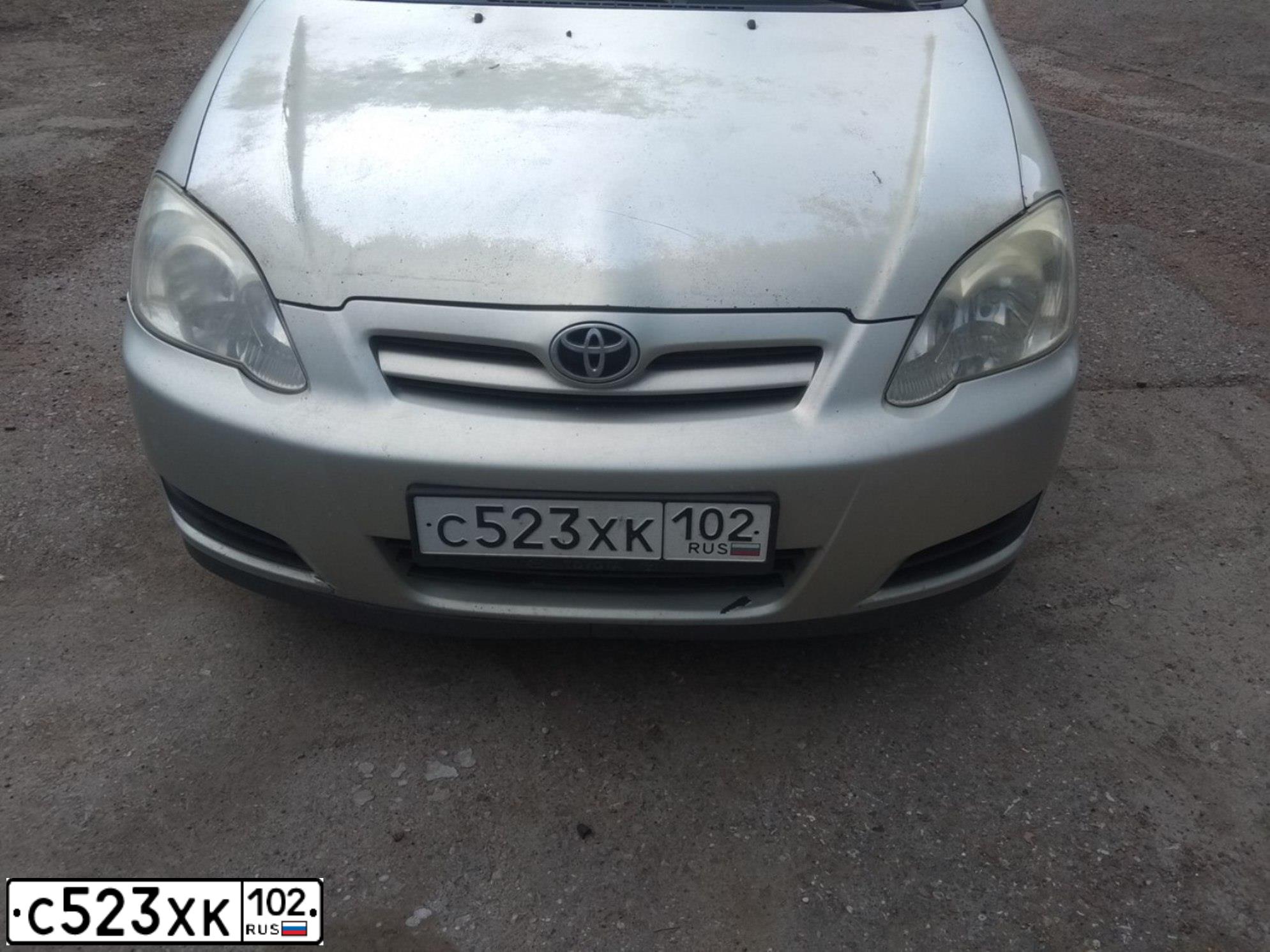 Фото автомобиля TOYOTA COROLLA, 2005 — госномер С523ХК102. Цвет: СЕРЕБРИСТЫЙ