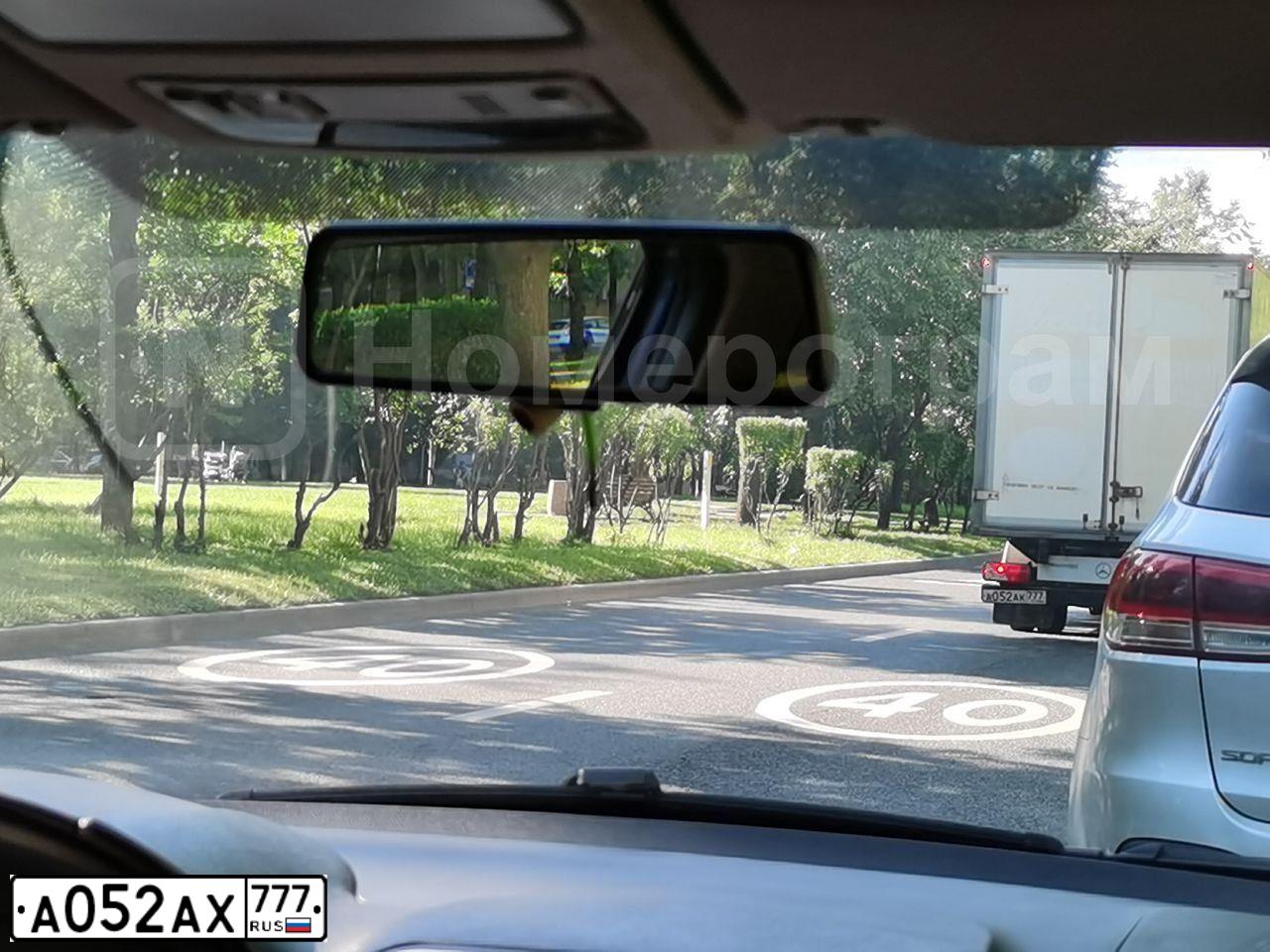 Фото автомобиля CHEVROLET CAPTIVA, 2013 — госномер А052АХ777. Цвет: СЕРЫЙ