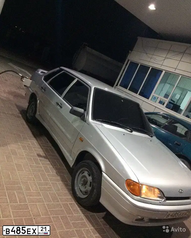 Фото автомобиля LADA 2115 SAMARA, 2011 — госномер С100УМ123. Цвет: СВЕТЛО-СЕРЕБРИСТЫЙ МЕТАЛЛ