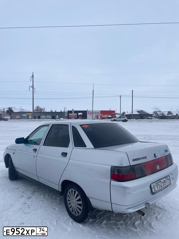 Фото автомобиля LADA 2110, 2006 — госномер Е952ХР74. Цвет: СВЕТЛО-СЕРЕБРИСТЫЙ МЕТАЛЛ