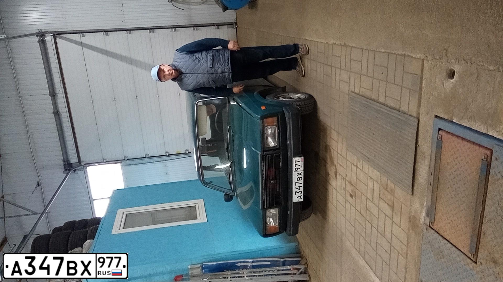 Фото автомобиля VAZ 2107 LADA, 2007 — госномер М801АА799. Цвет: Темно-зеленый