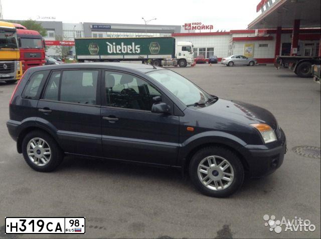 Фото автомобиля FORD FUSION, 2007 — госномер Н319СА98. Цвет: ТЕМНО-СЕРЫЙ