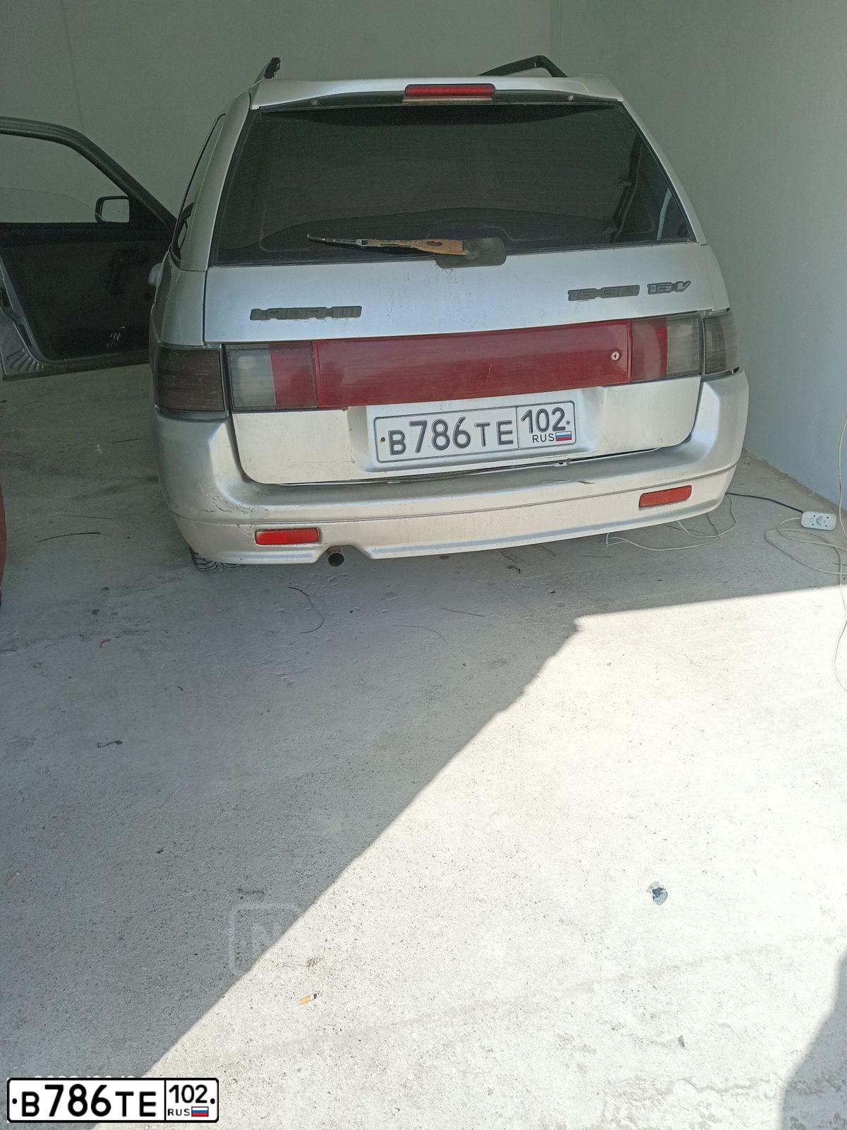 Фото автомобиля LADA 2111, 2001 — госномер В786ТЕ102. Цвет: Светло-Серебристый металлик