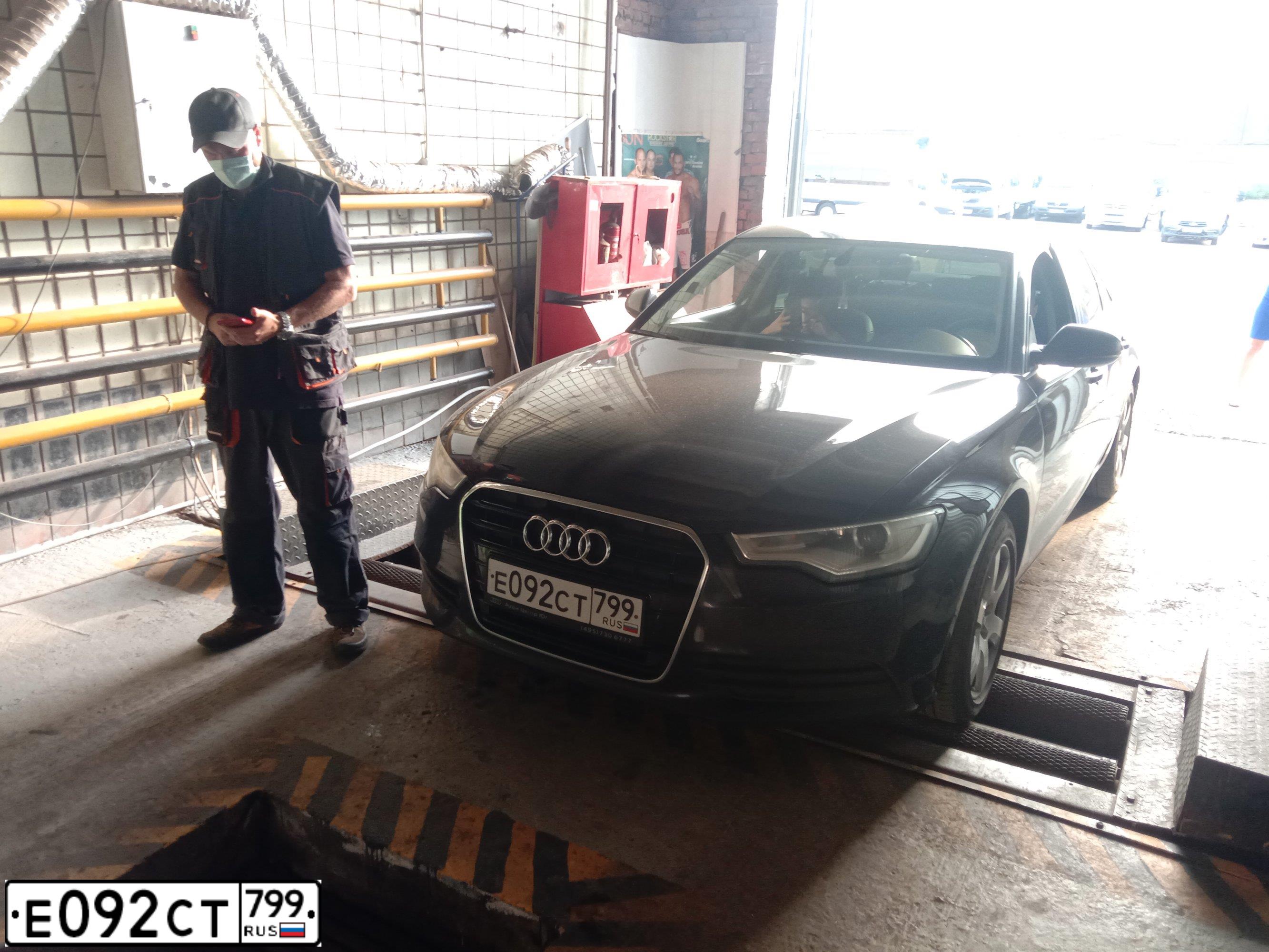Фото автомобиля AUDI A6, 2013 — госномер М561РВ13. Цвет: ЧЕРНЫЙ