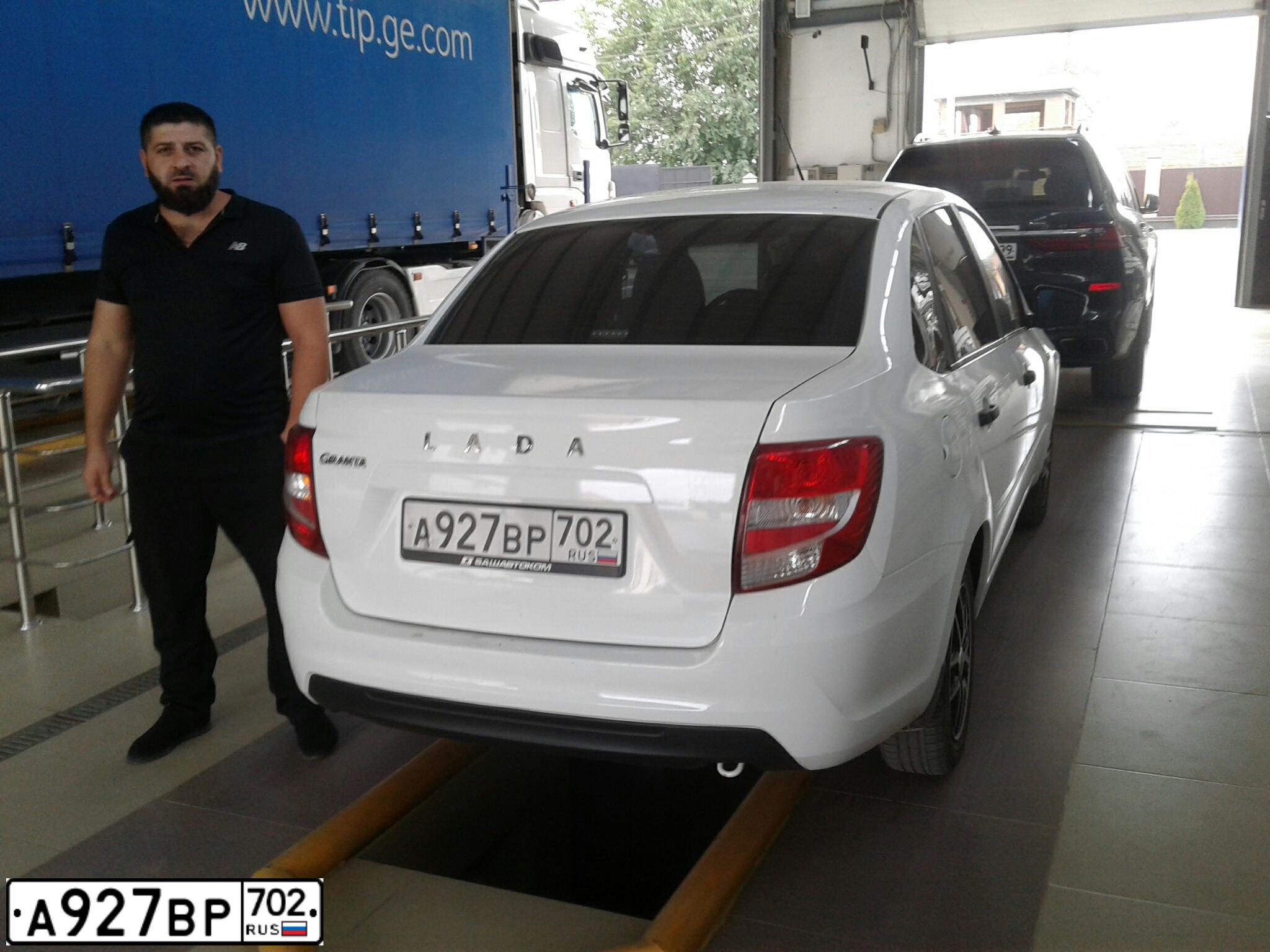 Фото автомобиля LADA GRANTA, 2019 — госномер Е091ТВ95. Цвет: Белый