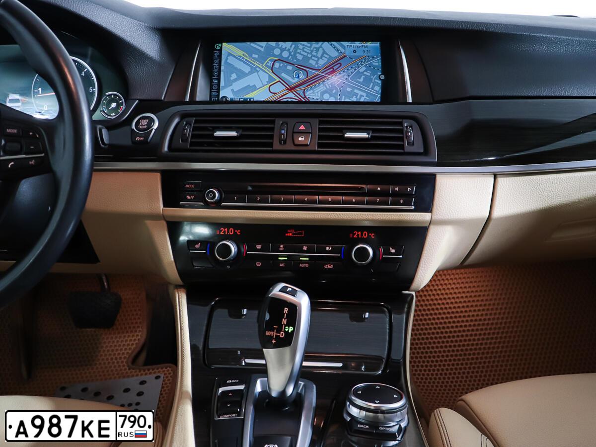 Фото автомобиля BMW SERIE 5, 2016 — госномер М747МН97. Цвет: синий