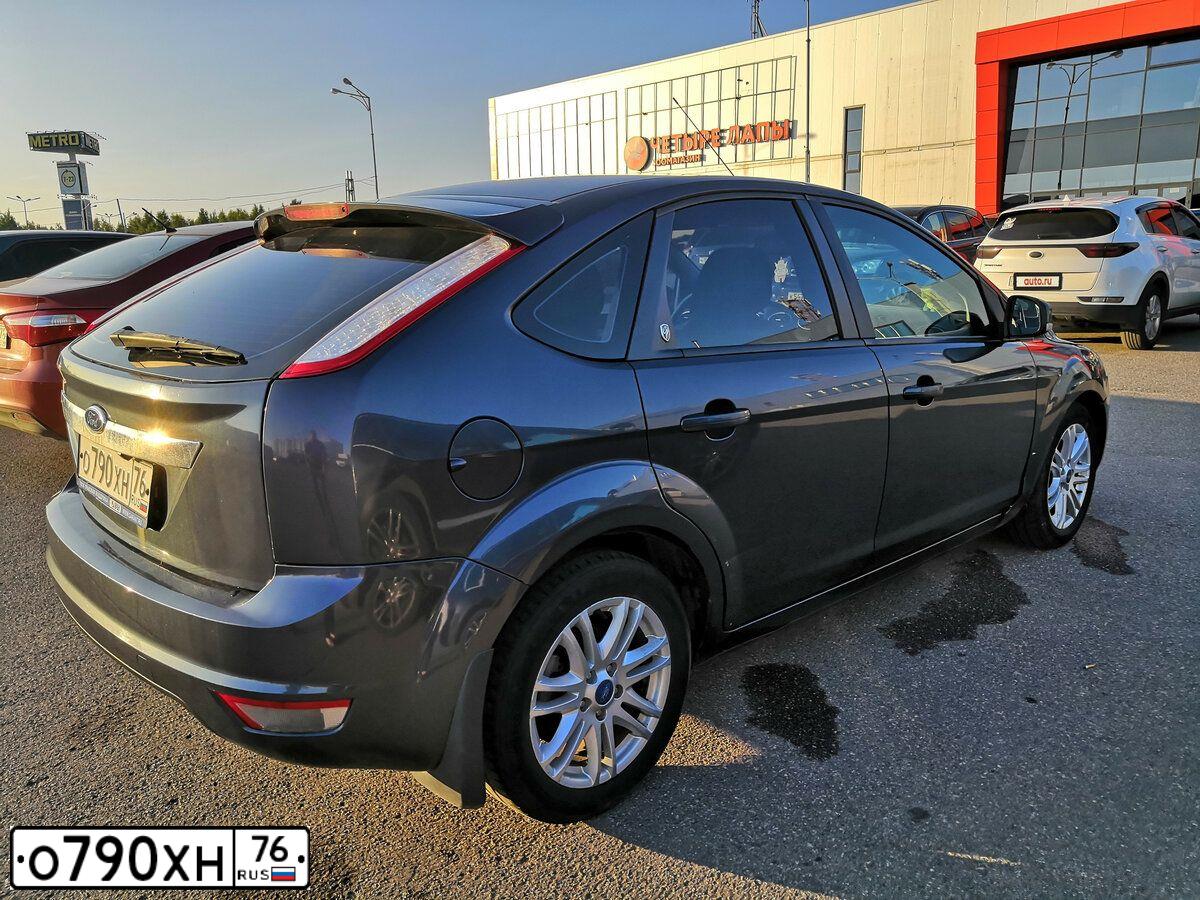 Фото автомобиля FORD D FOCUS, 2008 — госномер У331РК799. Цвет: ТЕМНО-СЕРЫЙ