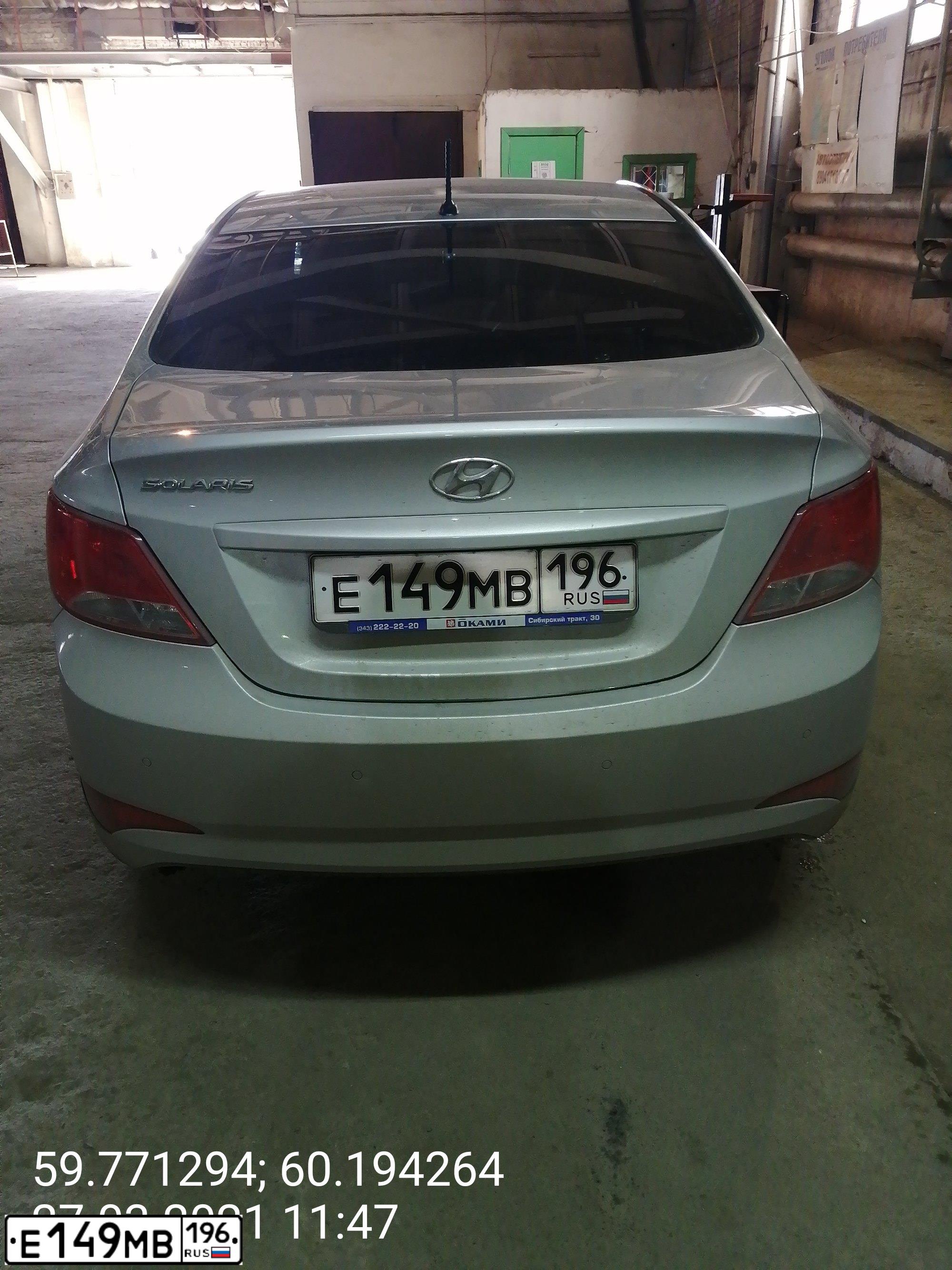 Фото автомобиля HYUNDAI SOLARIS, 2016 — госномер Е149МВ196. Цвет: Серебристый