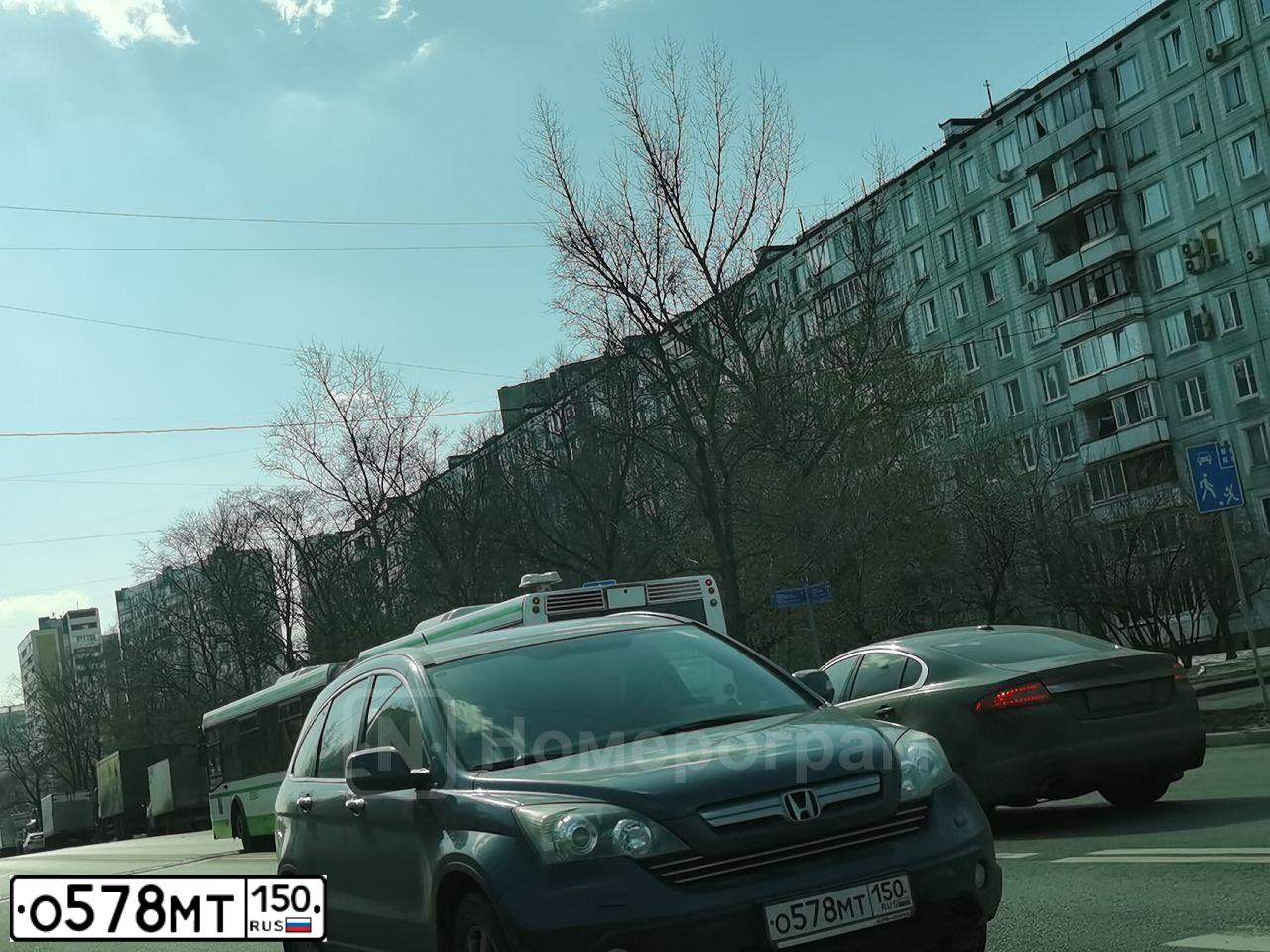 Фото автомобиля HONDA CR-V, 2008 — госномер О578МТ150. Цвет: ТЕМНО-СЕРЫЙ